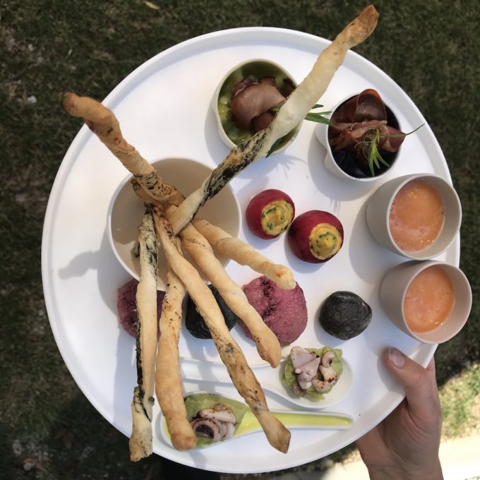 Mets en scène au jardin et à l&rsquo;église