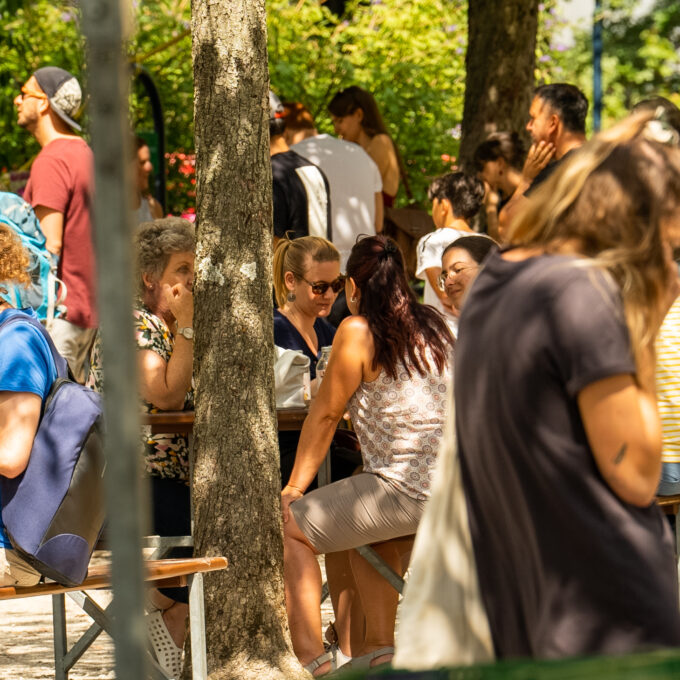 Déjeuner sur l’herbe